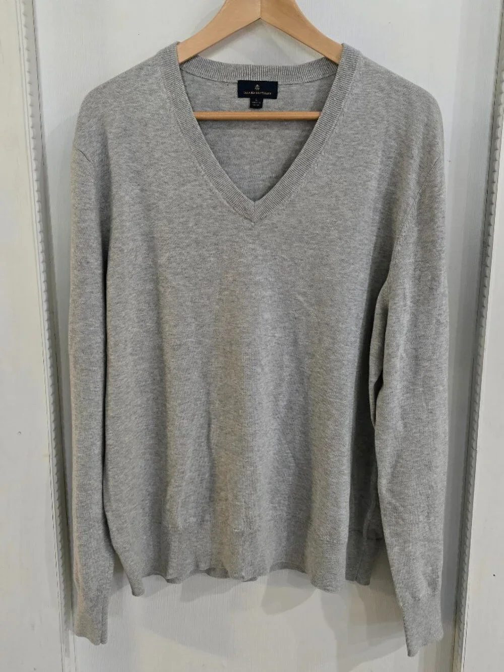 Brooks Brothers Men’s Gray V-Neck Sweater Combed Cotton Size L
